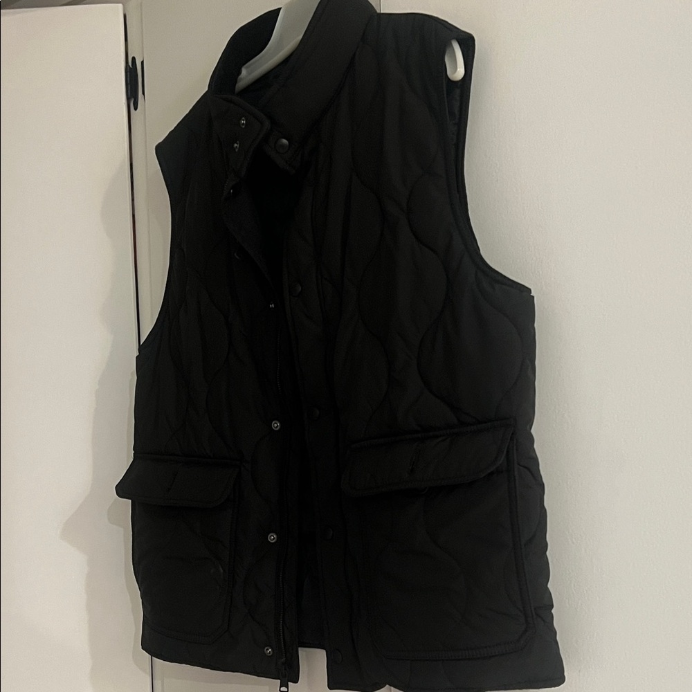 Banana Republic Black Quilted Outerwear